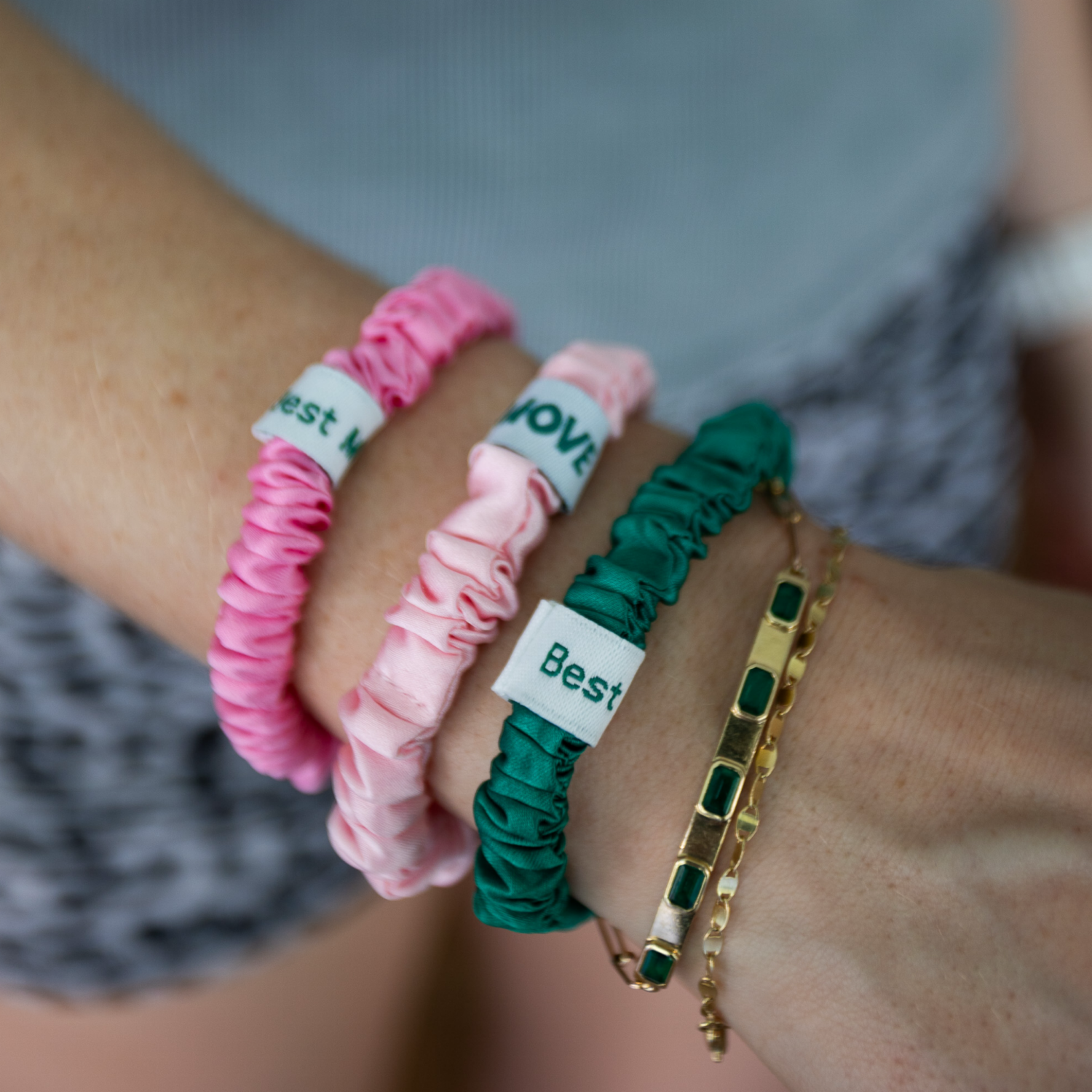 Alternative view of BestMOVE scrunchies [set of 4]
