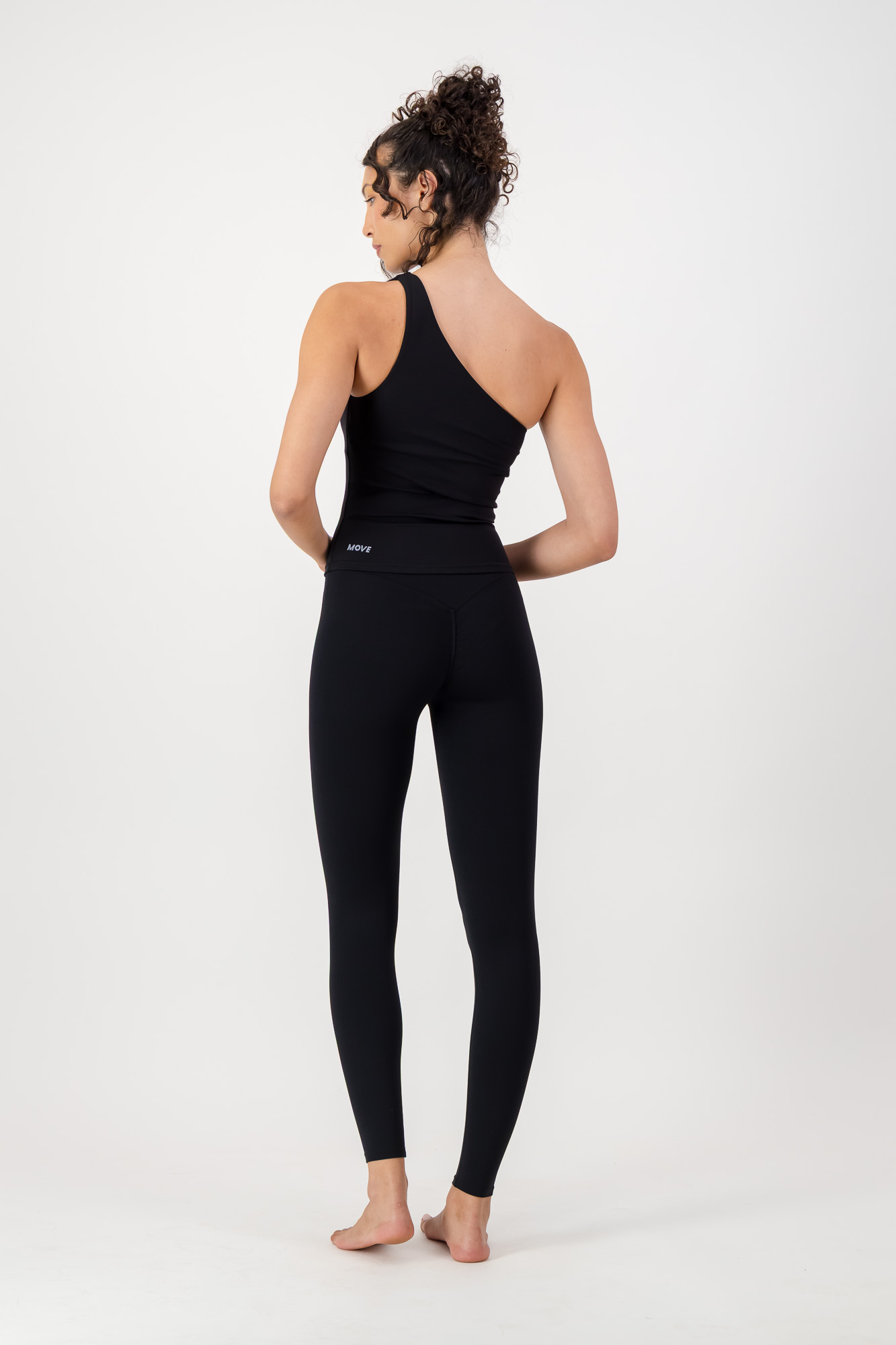 The One-Shoulder Tank – The Movement Lab