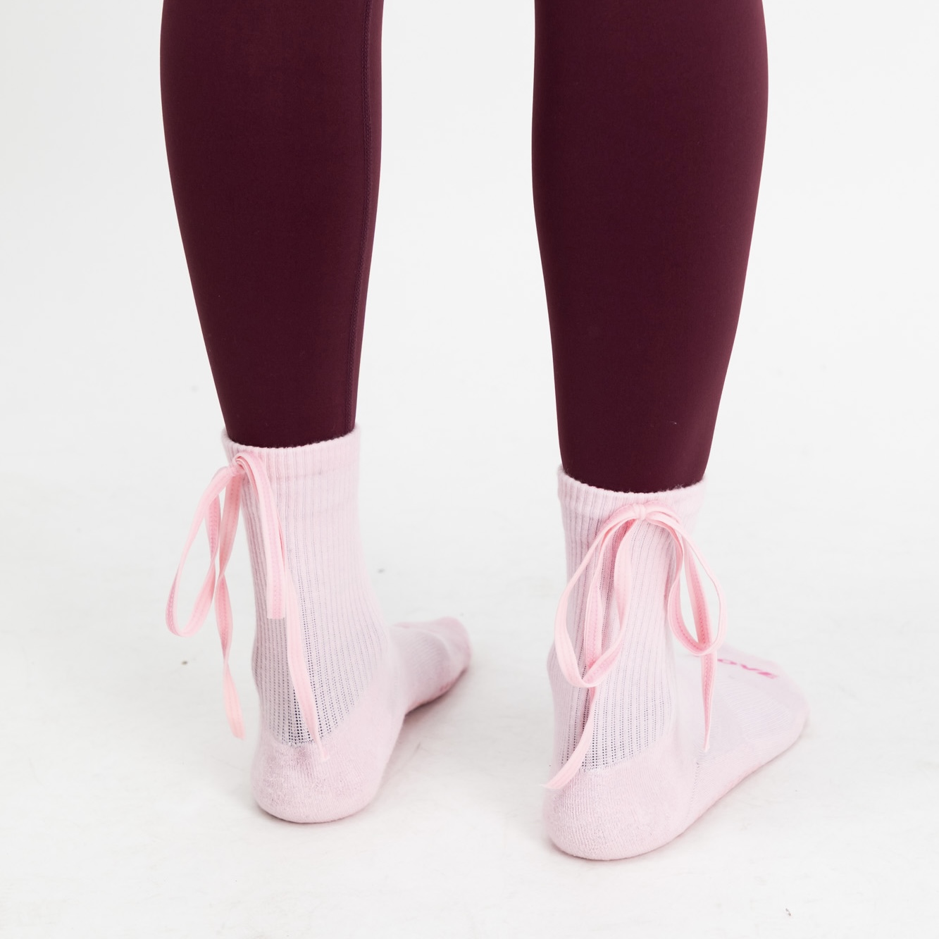 Alternative view of Pink Bow Crew Length Grip Socks